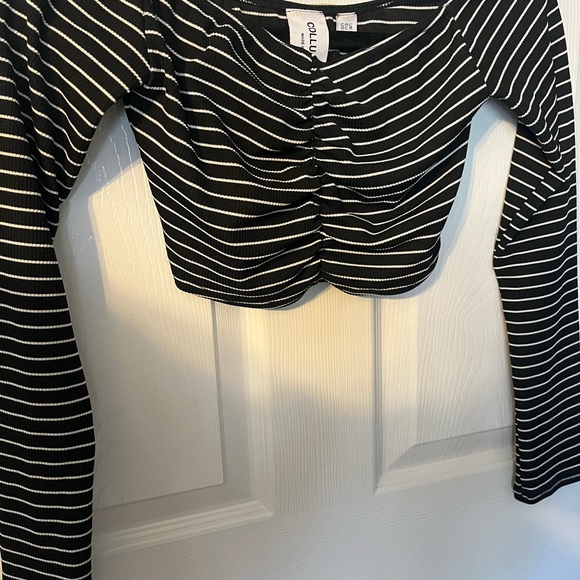 NEVER WORN- Collusion- long sleeve black and white stripe crop top - Picture 5 of 5